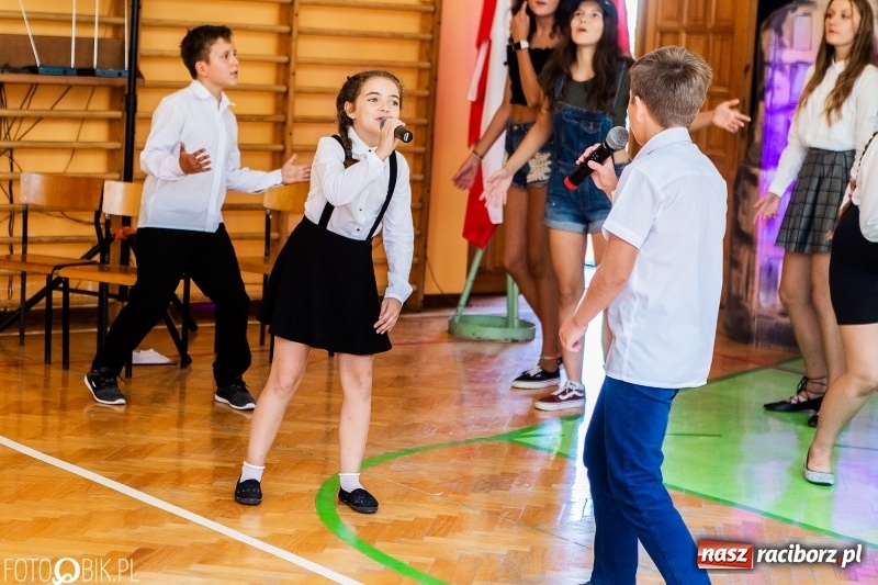 Zdjęcie w galerii na portalu naszraciborz.pl: Miejska inauguracja roku szkolnego w SP 13 wiadomości z regionu