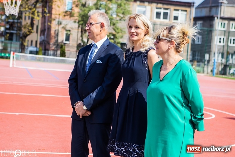 Zdjęcie w galerii na portalu naszraciborz.pl: Miejska inauguracja roku szkolnego w SP 13 wiadomości z regionu
