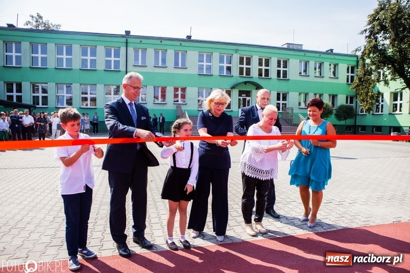 Zdjęcie w galerii na portalu naszraciborz.pl: Miejska inauguracja roku szkolnego w SP 13 wiadomości z regionu