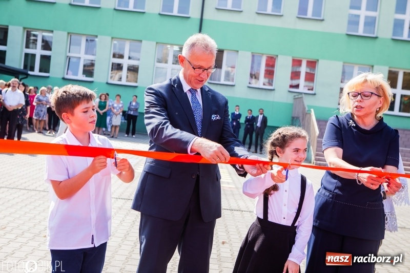 Zdjęcie w galerii na portalu naszraciborz.pl: Miejska inauguracja roku szkolnego w SP 13 wiadomości z regionu