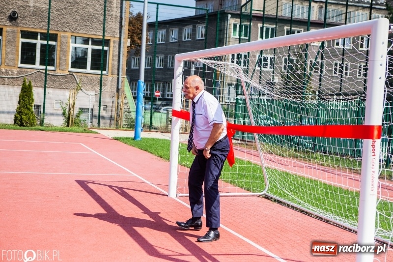 Zdjęcie w galerii na portalu naszraciborz.pl: Miejska inauguracja roku szkolnego w SP 13 wiadomości z regionu