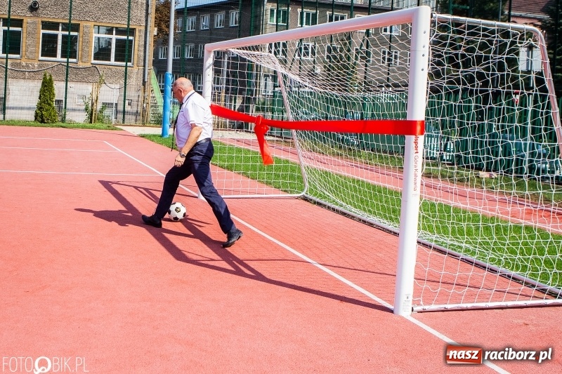 Zdjęcie w galerii na portalu naszraciborz.pl: Miejska inauguracja roku szkolnego w SP 13 wiadomości z regionu