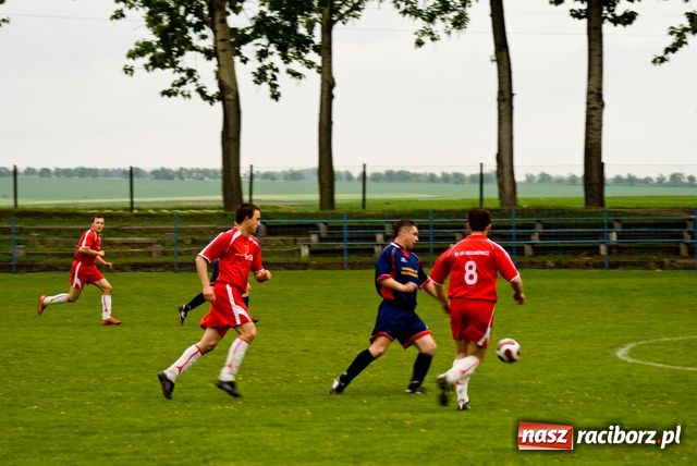 Zdjęcie w galerii na portalu naszraciborz.pl: Wicelider pogrążył outsidera wiadomości z regionu