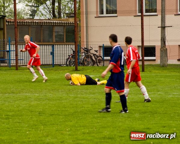 Zdjęcie w galerii na portalu naszraciborz.pl: Wicelider pogrążył outsidera wiadomości z regionu