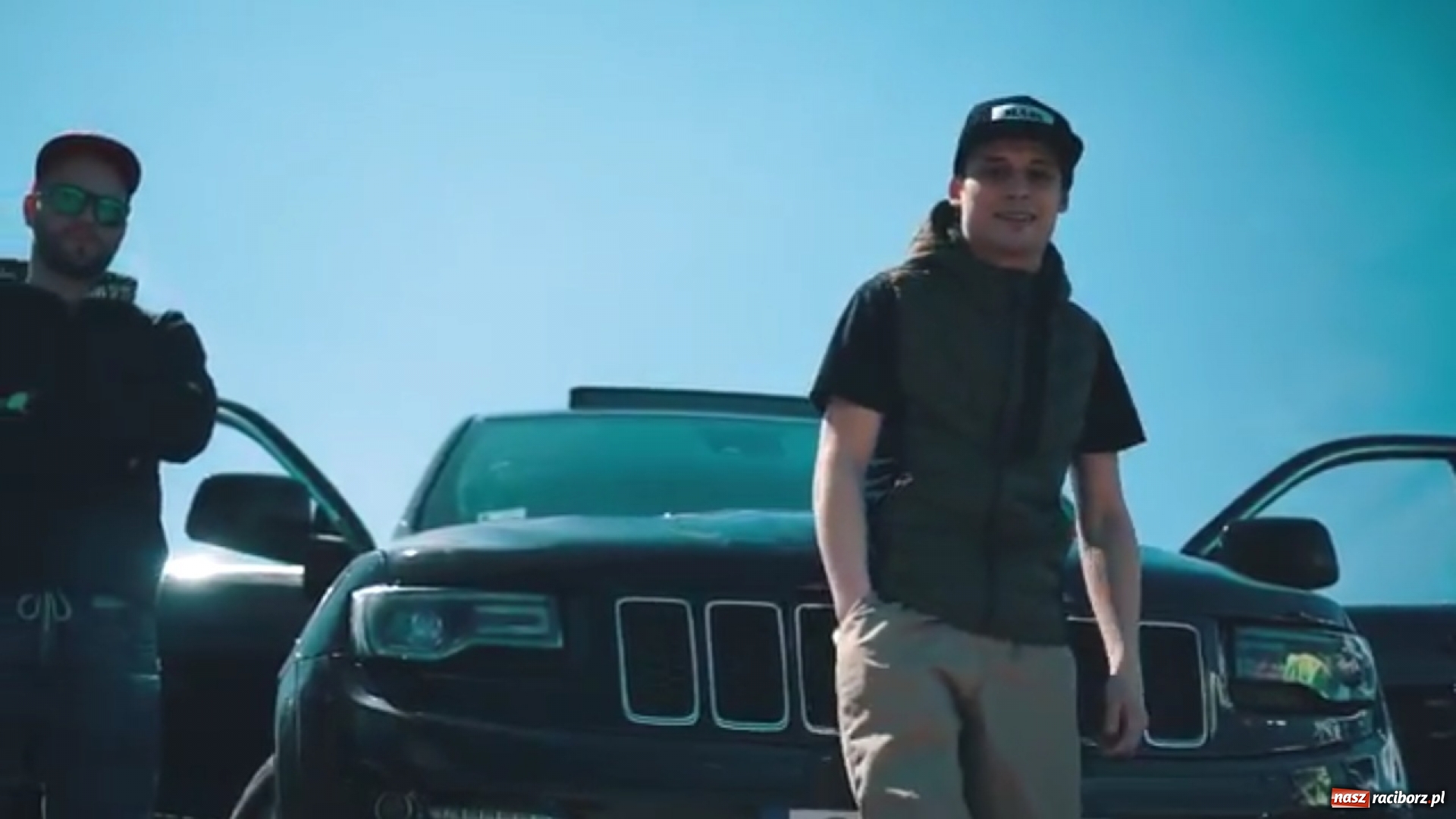 Zdjęcie w galerii na portalu naszraciborz.pl: Raper Korki wydaje płytę wiadomości z regionu