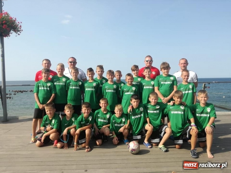Zdjęcie w galerii na portalu naszraciborz.pl: Młodzi piłkarze LKS Tworków na zgrupowaniu w Rewalu wiadomości z regionu
