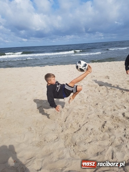 Zdjęcie w galerii na portalu naszraciborz.pl: Młodzi piłkarze LKS Tworków na zgrupowaniu w Rewalu wiadomości z regionu