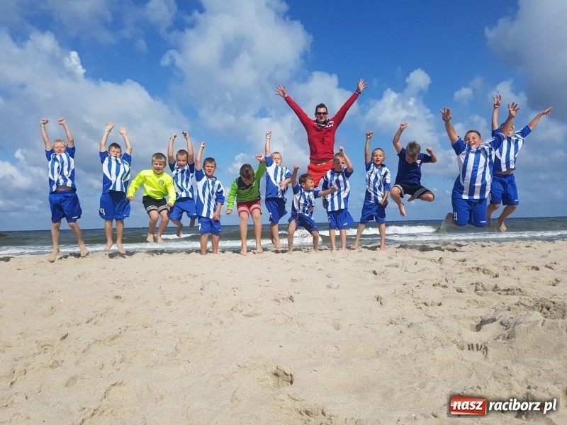 Zdjęcie w galerii na portalu naszraciborz.pl: Młodzi piłkarze LKS Tworków na zgrupowaniu w Rewalu wiadomości z regionu