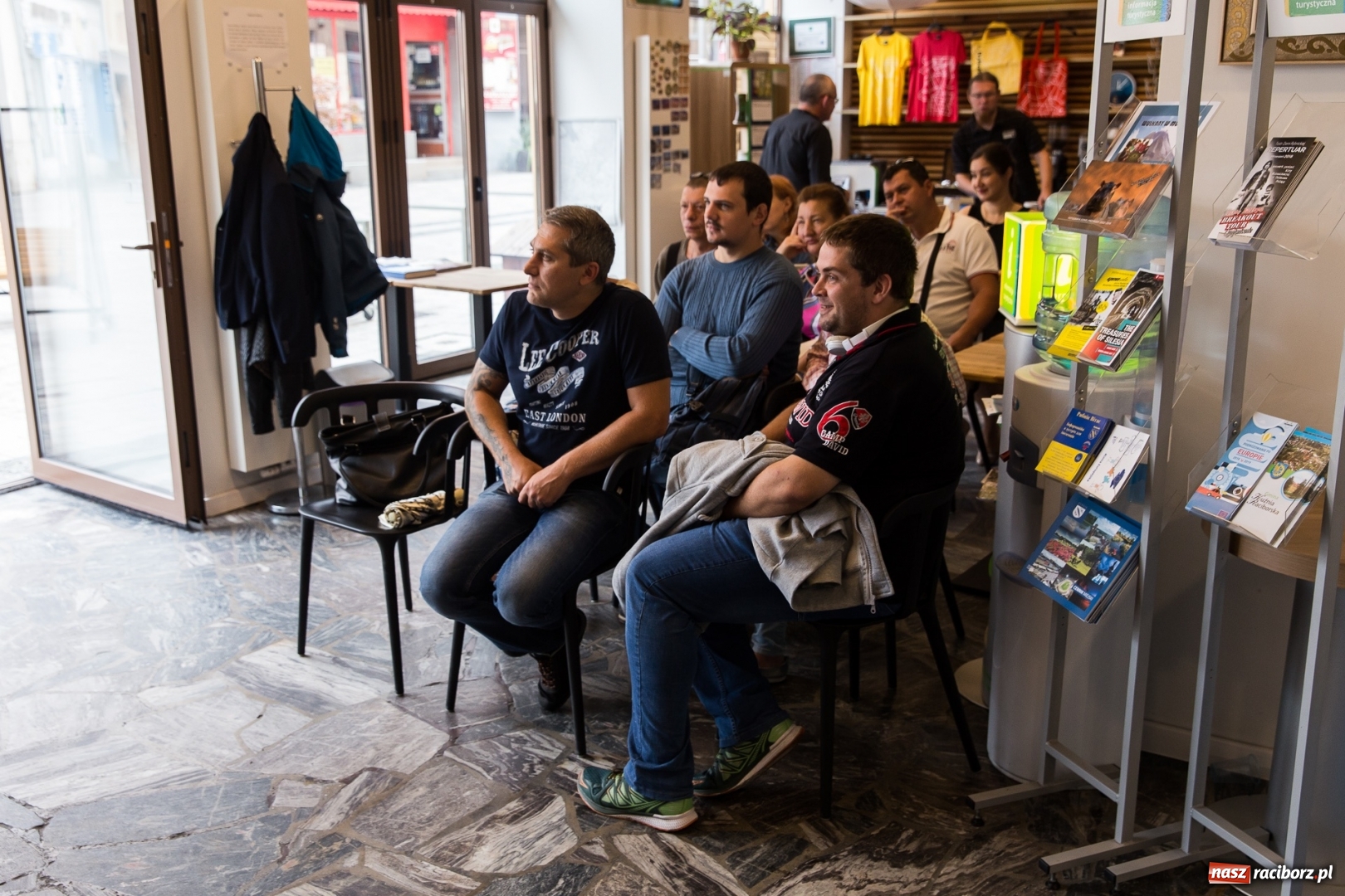 Zdjęcie w galerii na portalu naszraciborz.pl: Obcokrajowcy pracujący w naszym regionie zainteresowani zasiłkami z ZUS wiadomości z regionu