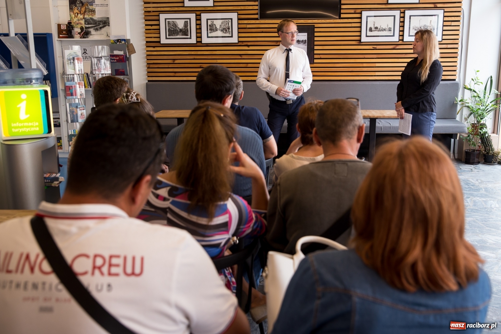 Zdjęcie w galerii na portalu naszraciborz.pl: Obcokrajowcy pracujący w naszym regionie zainteresowani zasiłkami z ZUS wiadomości z regionu