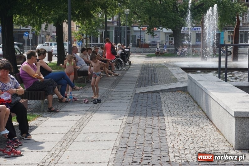 Zdjęcie w galerii na portalu naszraciborz.pl: Fontanna szwankuje na okrągło. Prezydent ujawnił przyczyny  wiadomości z regionu