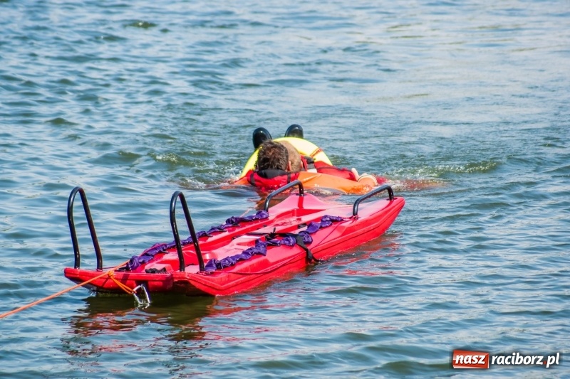 Zdjęcie w galerii na portalu naszraciborz.pl: Raciborscy strażacy odbyli ćwiczenia z ratownictwa wodnego wiadomości z regionu
