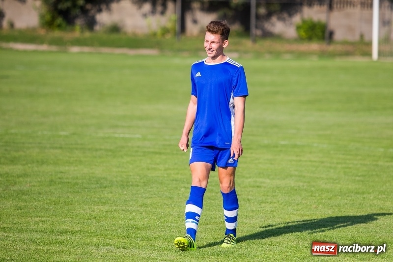 Zdjęcie w galerii na portalu naszraciborz.pl: Nieudana pogoń Studziennej. Lubomia gra dalej wiadomości z regionu