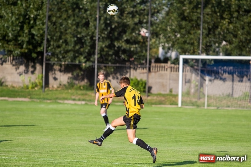 Zdjęcie w galerii na portalu naszraciborz.pl: Nieudana pogoń Studziennej. Lubomia gra dalej wiadomości z regionu