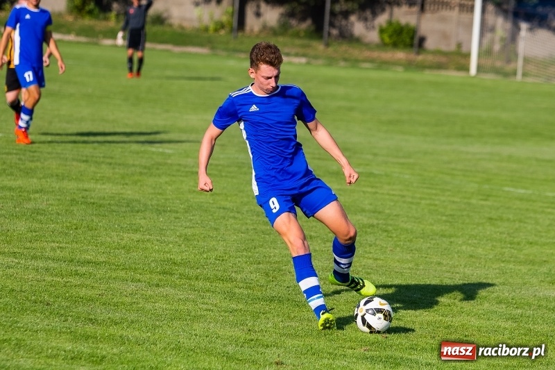 Zdjęcie w galerii na portalu naszraciborz.pl: Nieudana pogoń Studziennej. Lubomia gra dalej wiadomości z regionu