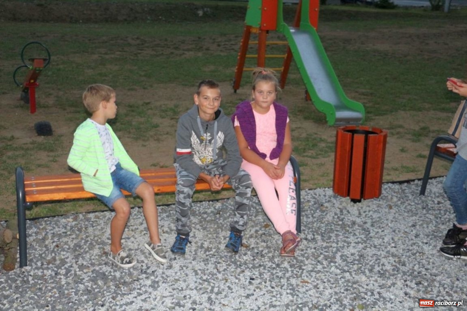 Zdjęcie w galerii na portalu naszraciborz.pl: W Pogrzebieniu otwarto miejsce rekreacyjne  wiadomości z regionu