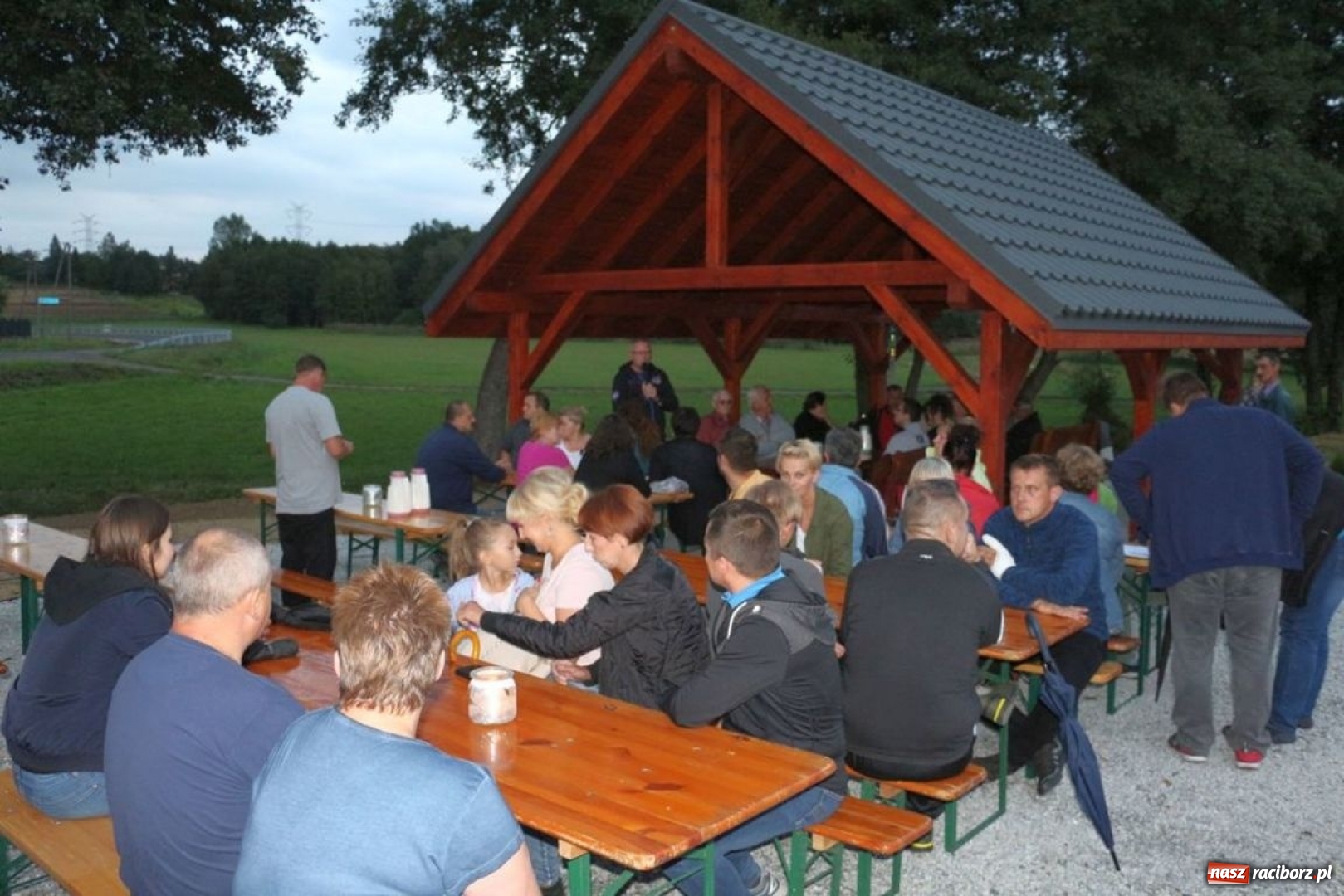 Zdjęcie w galerii na portalu naszraciborz.pl: W Pogrzebieniu otwarto miejsce rekreacyjne  wiadomości z regionu