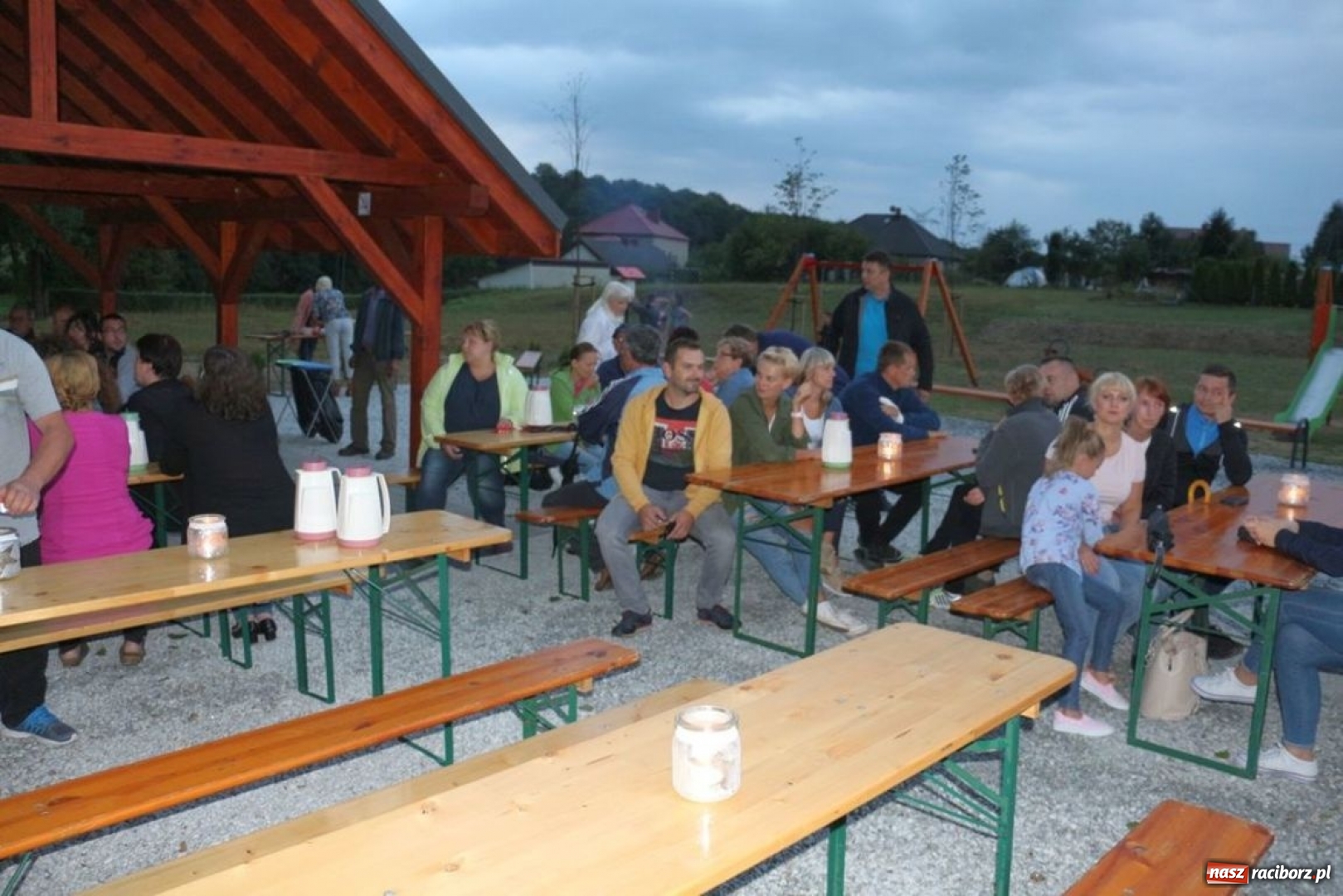 Zdjęcie w galerii na portalu naszraciborz.pl: W Pogrzebieniu otwarto miejsce rekreacyjne  wiadomości z regionu