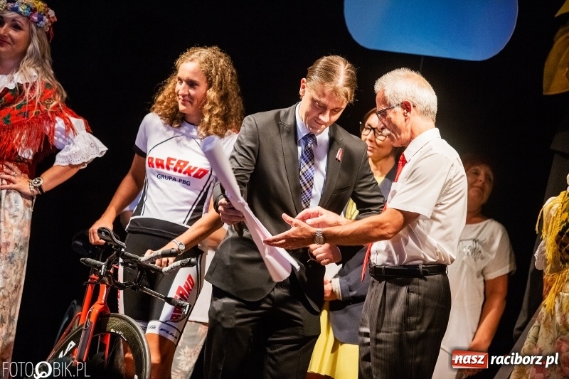 Zdjęcie w galerii na portalu naszraciborz.pl: Gala Energetyka 2018. Rafako świętuje FOTO i WIDEO wiadomości z regionu