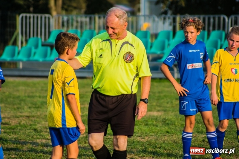 Zdjęcie w galerii na portalu naszraciborz.pl: Choć bramkarz Górek Śląskich dwoił się i troił, to swego zespołu przed porażką nie uchronił wiadomości z regionu
