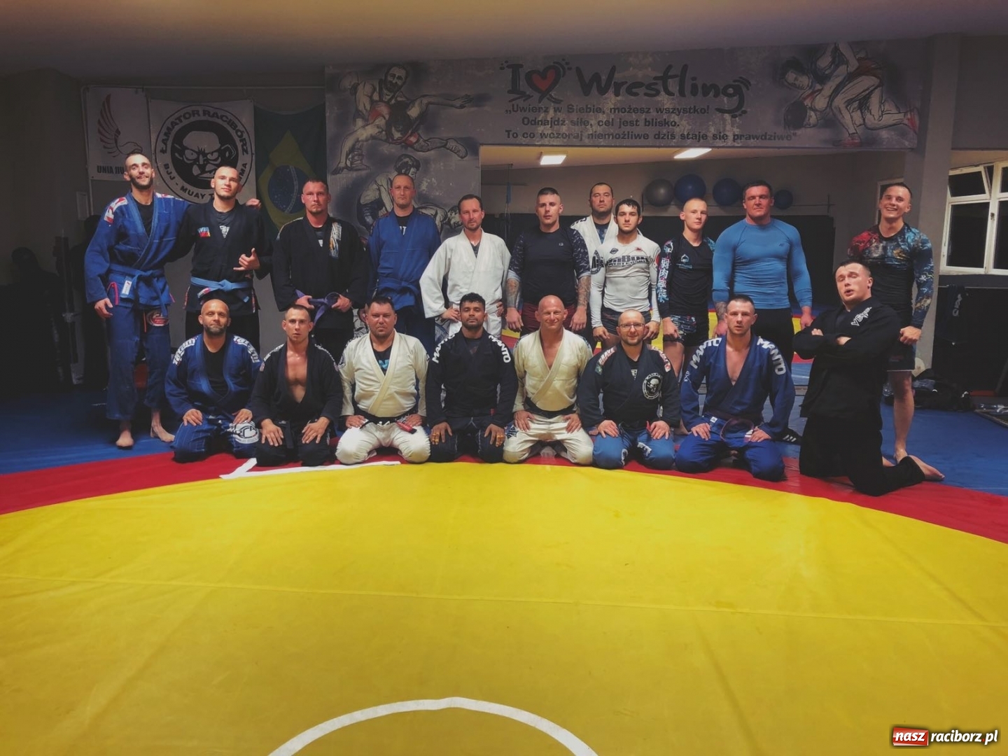 Zdjęcie w galerii na portalu naszraciborz.pl: Łamatorzy ćwiczyli z trenerem rodem z Brazylii  wiadomości z regionu