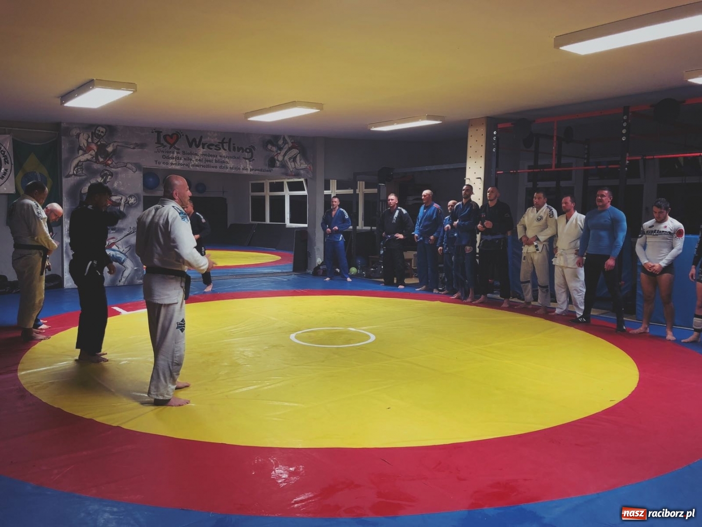 Zdjęcie w galerii na portalu naszraciborz.pl: Łamatorzy ćwiczyli z trenerem rodem z Brazylii  wiadomości z regionu