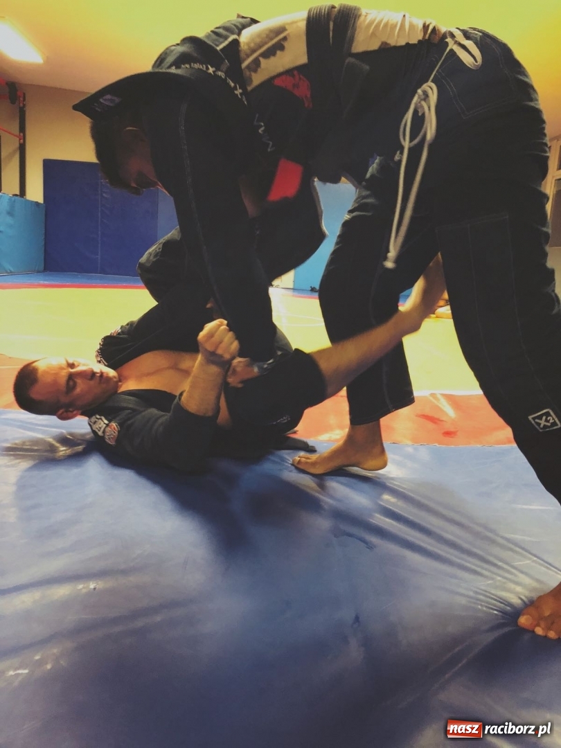 Zdjęcie w galerii na portalu naszraciborz.pl: Łamatorzy ćwiczyli z trenerem rodem z Brazylii  wiadomości z regionu