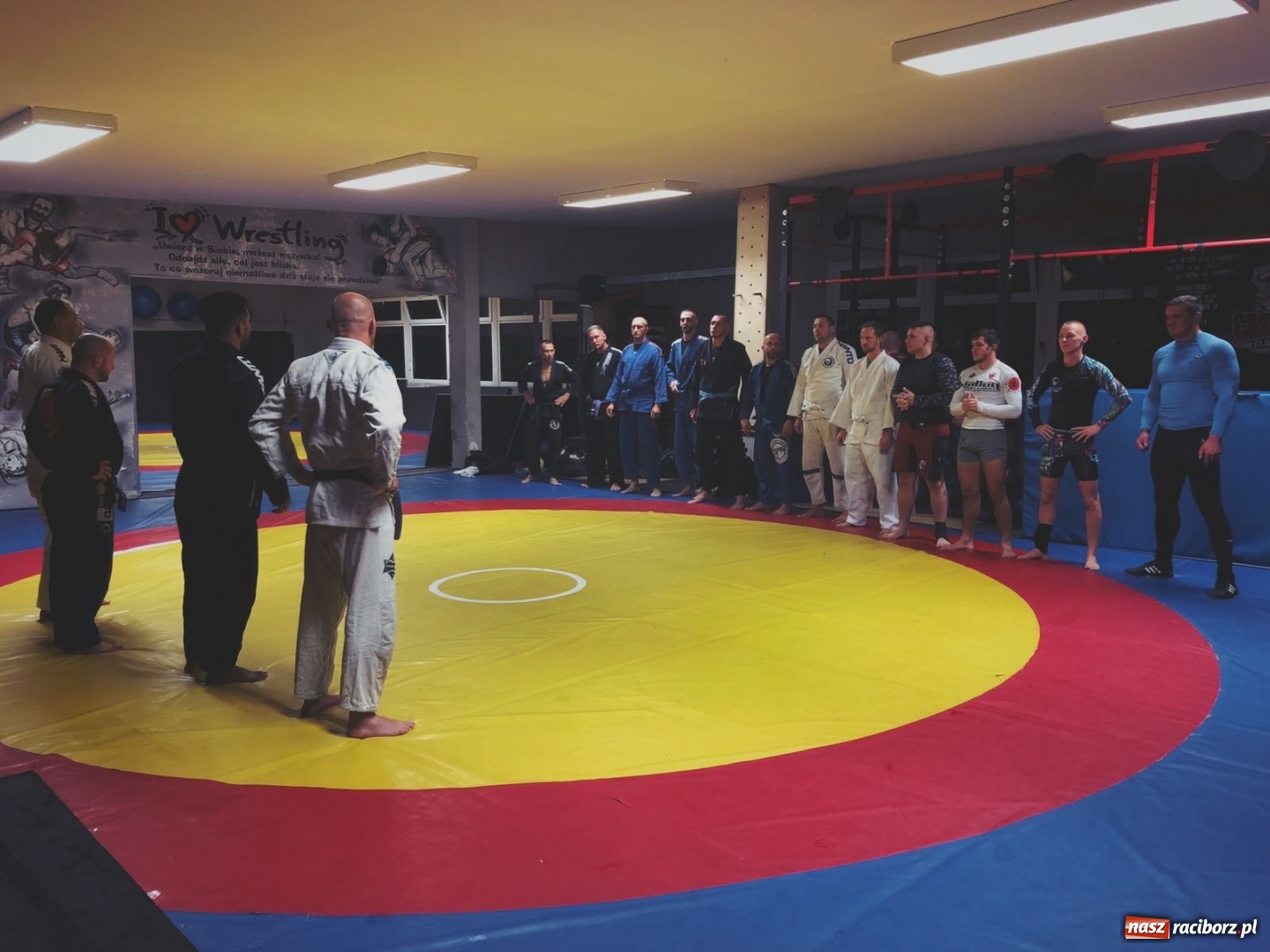 Zdjęcie w galerii na portalu naszraciborz.pl: Łamatorzy ćwiczyli z trenerem rodem z Brazylii  wiadomości z regionu