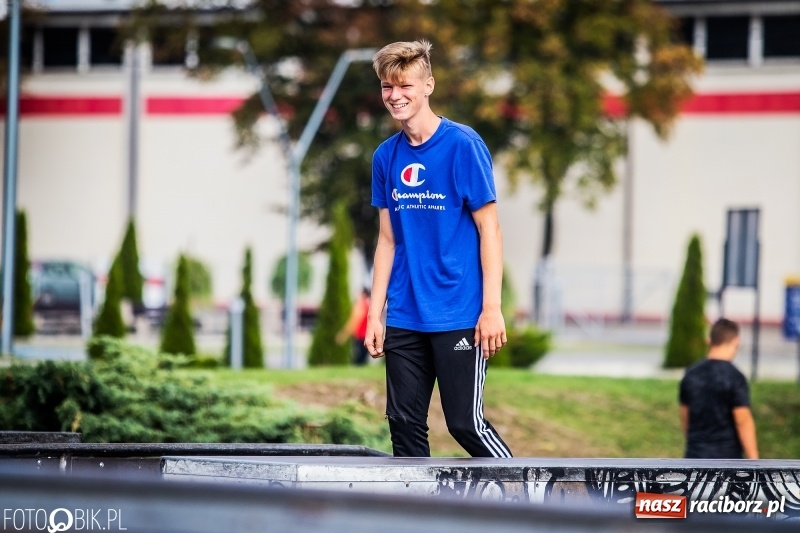 Zdjęcie w galerii na portalu naszraciborz.pl: Hit The Rail Jam na skateparku przy Zamkowej wiadomości z regionu