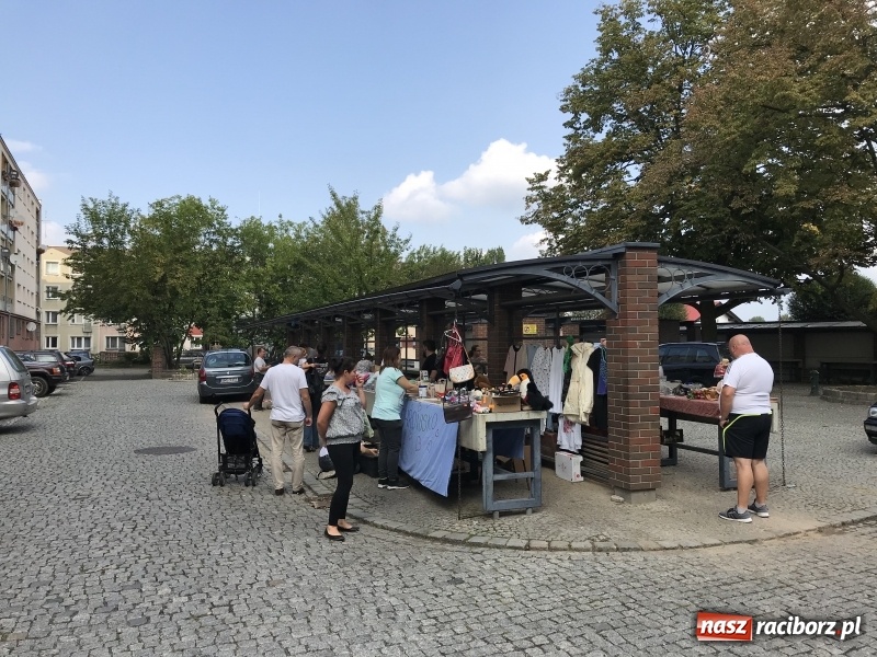 Zdjęcie w galerii na portalu naszraciborz.pl: Pierwszy raciborski pchli targ wiadomości z regionu