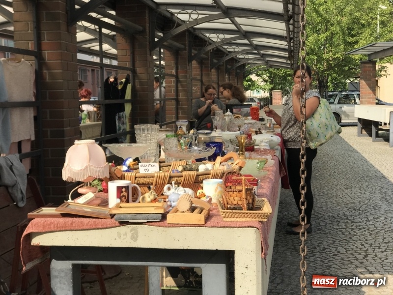 Zdjęcie w galerii na portalu naszraciborz.pl: Pierwszy raciborski pchli targ wiadomości z regionu