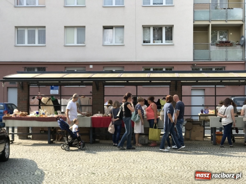 Zdjęcie w galerii na portalu naszraciborz.pl: Pierwszy raciborski pchli targ wiadomości z regionu