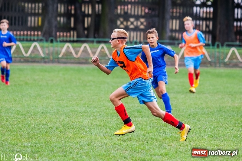 Zdjęcie w galerii na portalu naszraciborz.pl: Trampkarze Unii lepsi od Polonii Marklowice wiadomości z regionu