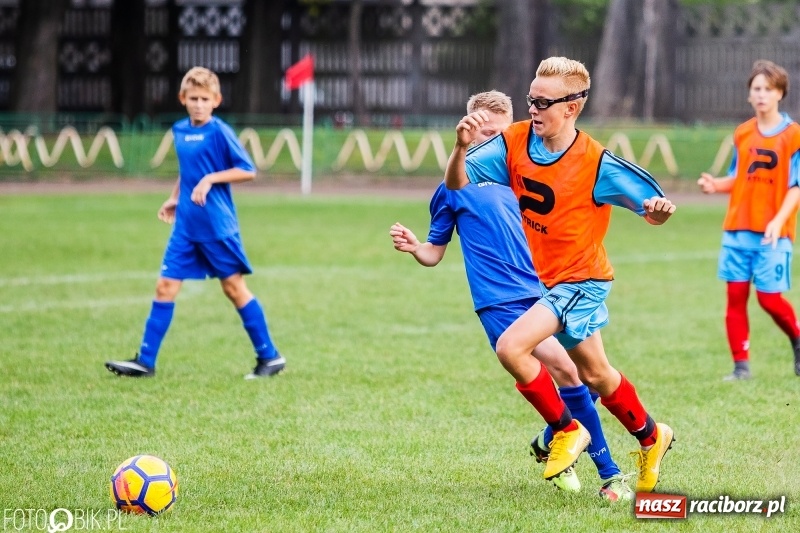 Zdjęcie w galerii na portalu naszraciborz.pl: Trampkarze Unii lepsi od Polonii Marklowice wiadomości z regionu