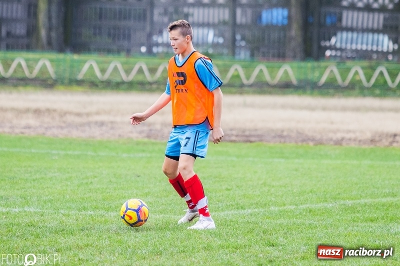 Zdjęcie w galerii na portalu naszraciborz.pl: Trampkarze Unii lepsi od Polonii Marklowice wiadomości z regionu