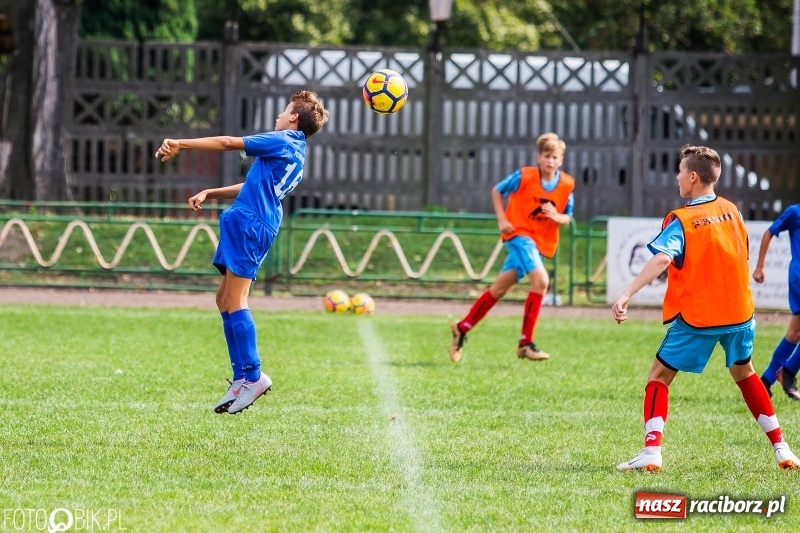 Zdjęcie w galerii na portalu naszraciborz.pl: Trampkarze Unii lepsi od Polonii Marklowice wiadomości z regionu