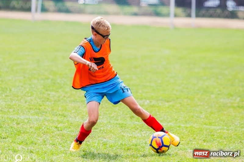 Zdjęcie w galerii na portalu naszraciborz.pl: Trampkarze Unii lepsi od Polonii Marklowice wiadomości z regionu