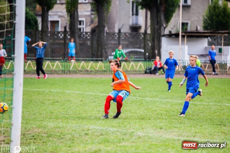 Zdjęcie w galerii na portalu naszraciborz.pl: Trampkarze Unii lepsi od Polonii Marklowice wiadomości z regionu