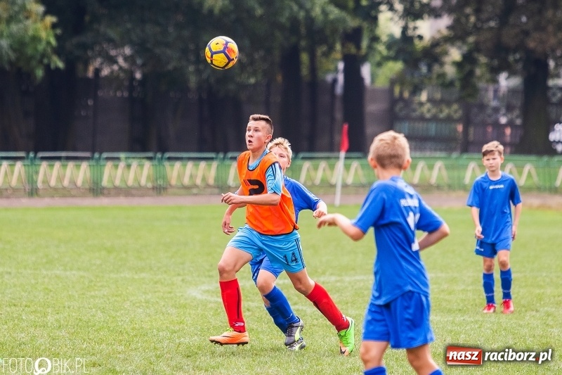 Zdjęcie w galerii na portalu naszraciborz.pl: Trampkarze Unii lepsi od Polonii Marklowice wiadomości z regionu