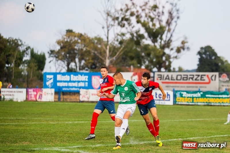 Zdjęcie w galerii na portalu naszraciborz.pl: IV liga: Unia o krok od niespodzianki. Bełk wyrównał w końcówce wiadomości z regionu