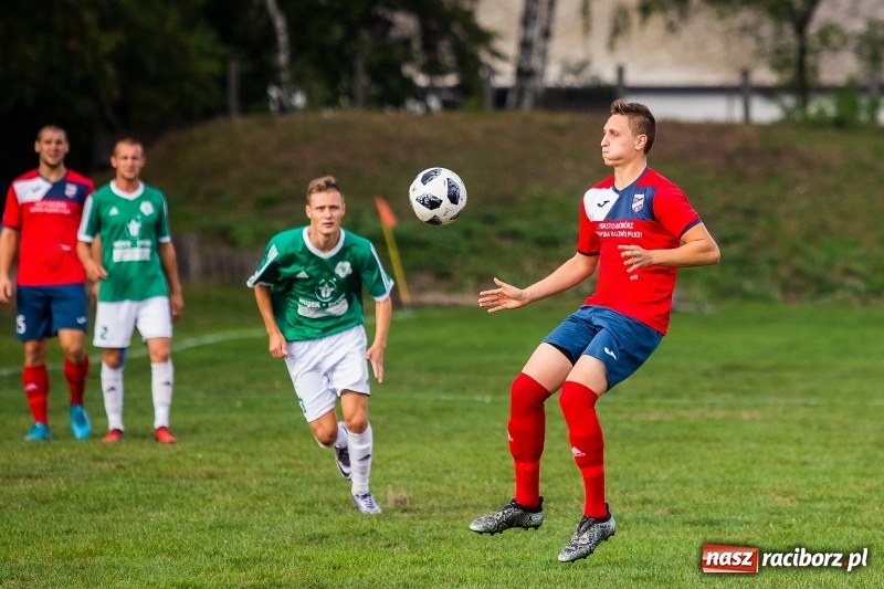 Zdjęcie w galerii na portalu naszraciborz.pl: IV liga: Unia o krok od niespodzianki. Bełk wyrównał w końcówce wiadomości z regionu