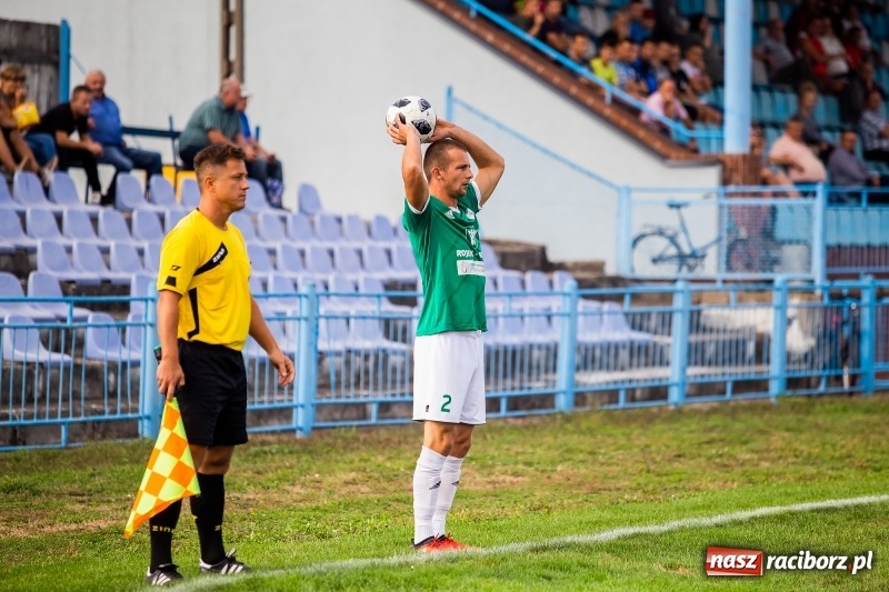 Zdjęcie w galerii na portalu naszraciborz.pl: IV liga: Unia o krok od niespodzianki. Bełk wyrównał w końcówce wiadomości z regionu