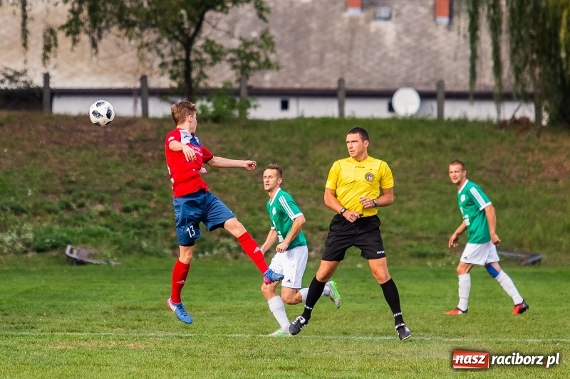 Zdjęcie w galerii na portalu naszraciborz.pl: IV liga: Unia o krok od niespodzianki. Bełk wyrównał w końcówce wiadomości z regionu