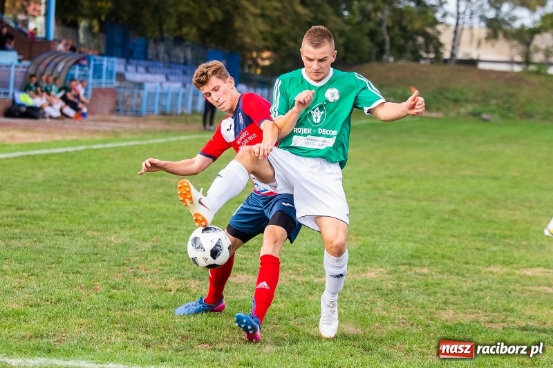 Zdjęcie w galerii na portalu naszraciborz.pl: IV liga: Unia o krok od niespodzianki. Bełk wyrównał w końcówce wiadomości z regionu