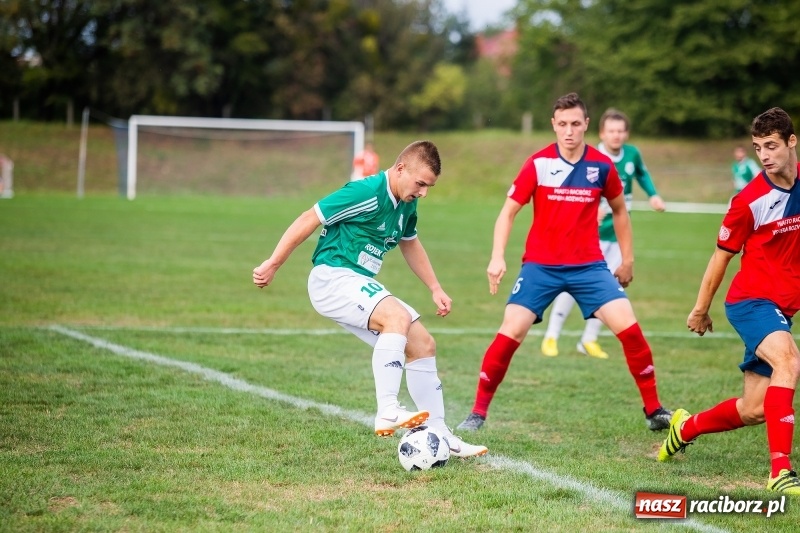 Zdjęcie w galerii na portalu naszraciborz.pl: IV liga: Unia o krok od niespodzianki. Bełk wyrównał w końcówce wiadomości z regionu