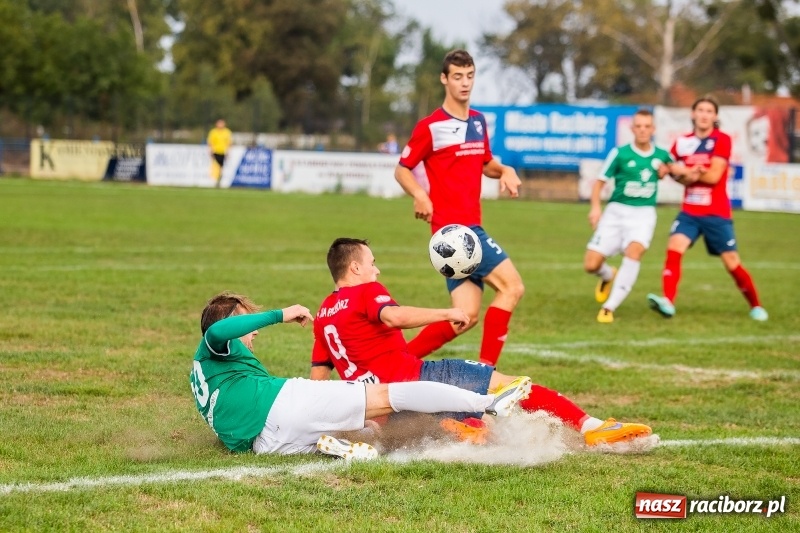Zdjęcie w galerii na portalu naszraciborz.pl: IV liga: Unia o krok od niespodzianki. Bełk wyrównał w końcówce wiadomości z regionu