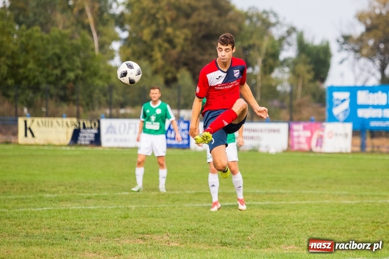 Zdjęcie w galerii na portalu naszraciborz.pl: IV liga: Unia o krok od niespodzianki. Bełk wyrównał w końcówce wiadomości z regionu