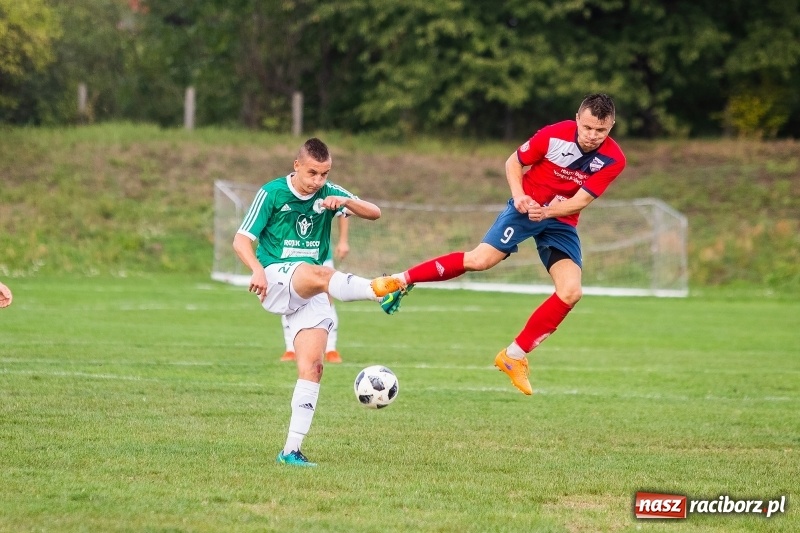Zdjęcie w galerii na portalu naszraciborz.pl: IV liga: Unia o krok od niespodzianki. Bełk wyrównał w końcówce wiadomości z regionu