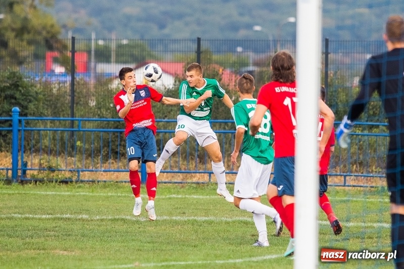 Zdjęcie w galerii na portalu naszraciborz.pl: IV liga: Unia o krok od niespodzianki. Bełk wyrównał w końcówce wiadomości z regionu