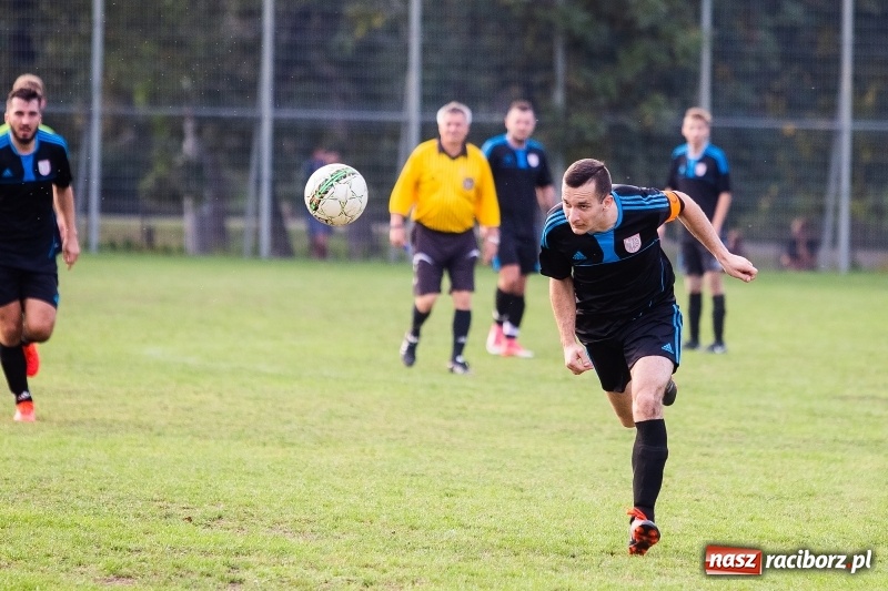 Zdjęcie w galerii na portalu naszraciborz.pl: Rzuty rożne tajną bronią Gamowa. Ocice coraz bliżej dna wiadomości z regionu